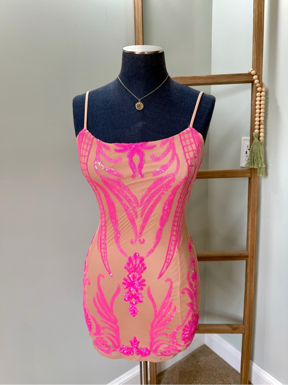 Lucy in the Sky Pink Tan Raelynn Sequin Bodycon Mini Dress Size XS